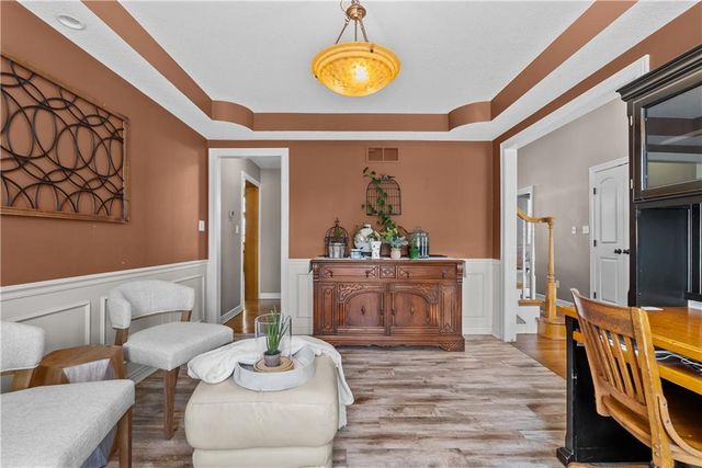 1008 SW Whistle Drive, Lee's Summit, MO 64082