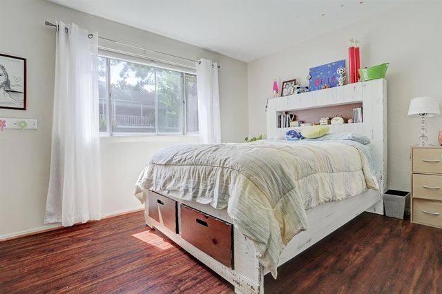 4040 San Felipe Street 109, Houston, TX 77027