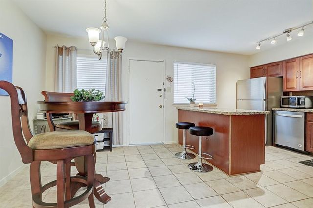 4040 San Felipe Street 109, Houston, TX 77027