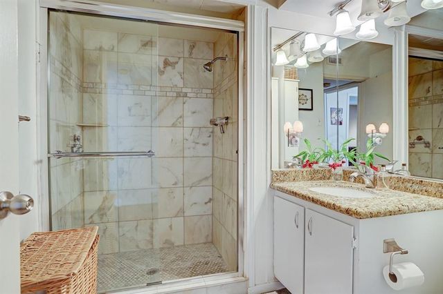 4040 San Felipe Street 109, Houston, TX 77027