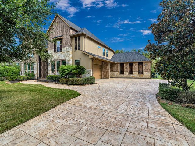 6134 Crystal Water Drive, Richmond, TX 77406