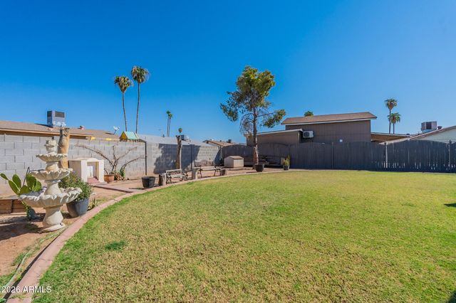 5344 W MERCER Lane, Glendale, AZ 85304