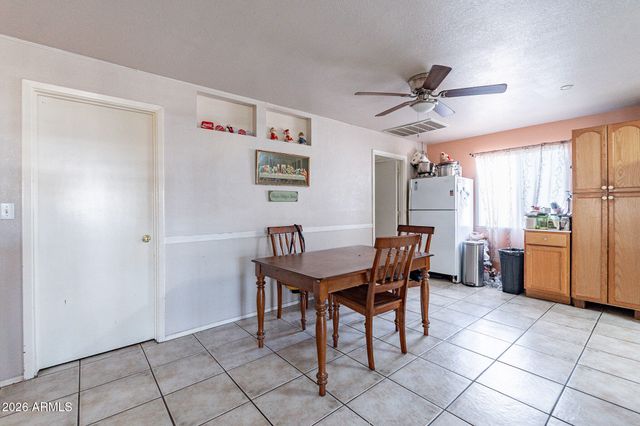 5344 W MERCER Lane, Glendale, AZ 85304