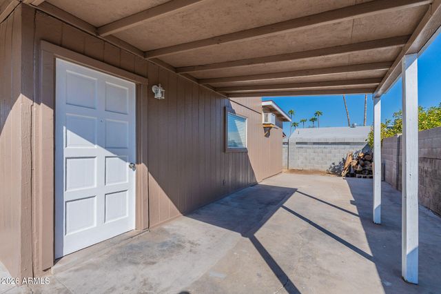 5344 W MERCER Lane, Glendale, AZ 85304