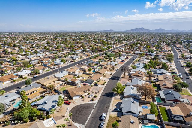 5344 W MERCER Lane, Glendale, AZ 85304