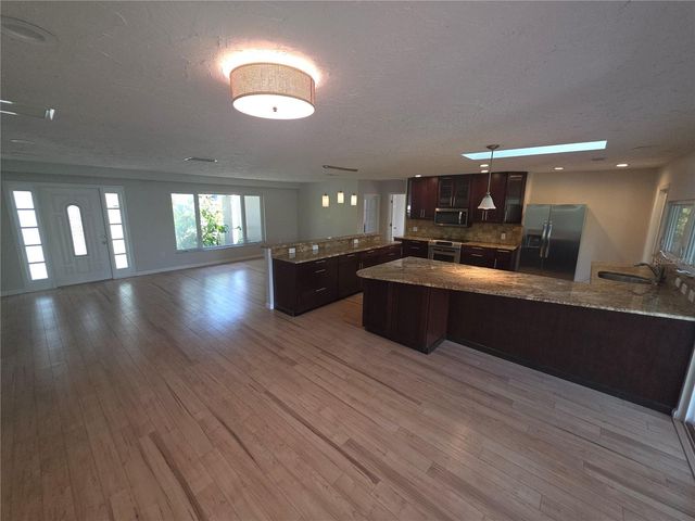 7708 NW 9TH AVE DRIVE, Bradenton, FL 34209