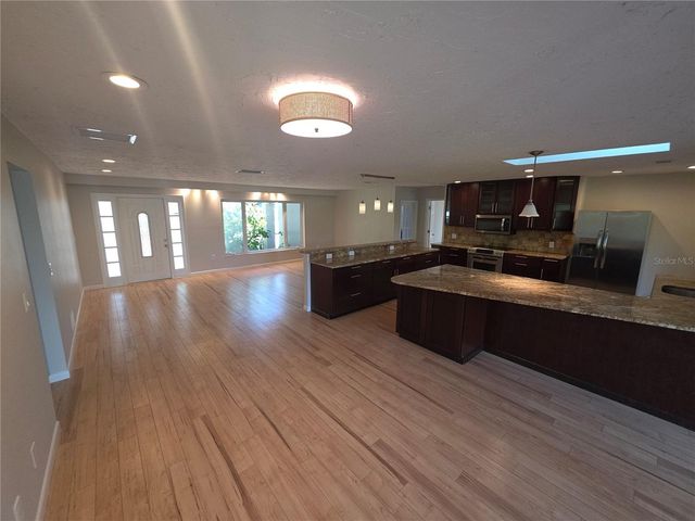 7708 NW 9TH AVE DRIVE, Bradenton, FL 34209