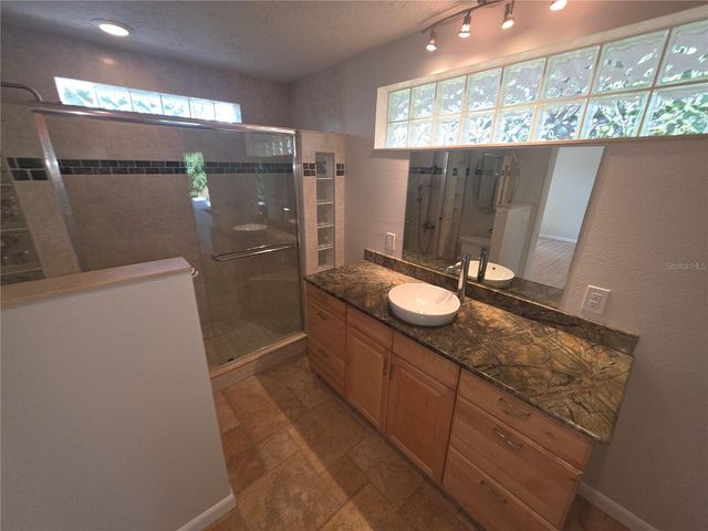7708 NW 9TH AVE DRIVE, Bradenton, FL 34209