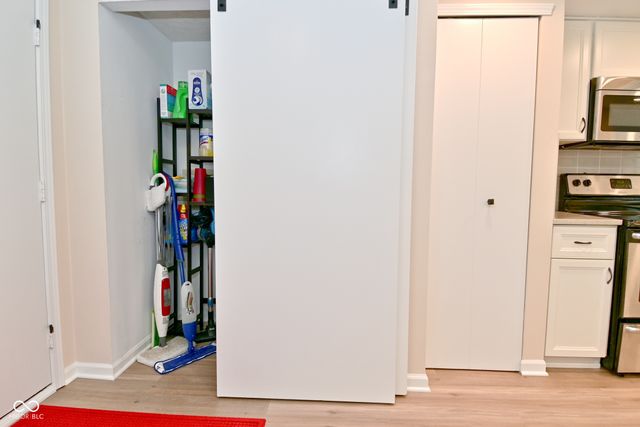 9477 Aberdare Drive, Indianapolis, IN 46250