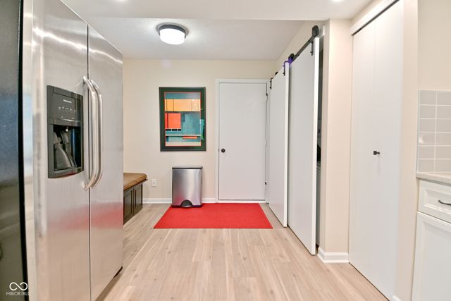 9477 Aberdare Drive, Indianapolis, IN 46250