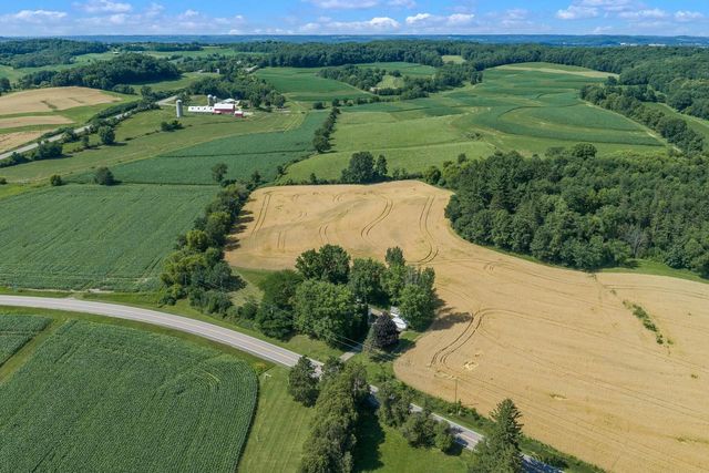 E6190 Highway 154, Reedsburg, WI 53959