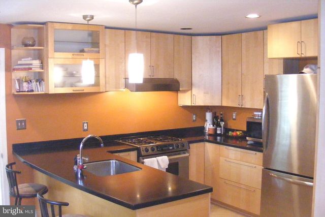 316 LOCUST AVE, Ardmore, PA 19003