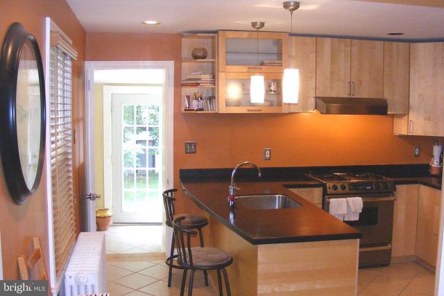 316 LOCUST AVE, Ardmore, PA 19003