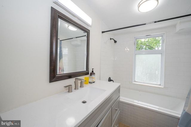 316 LOCUST AVE, Ardmore, PA 19003