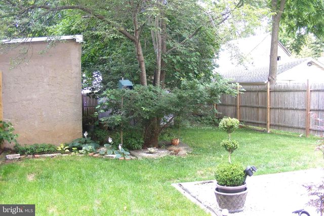 316 LOCUST AVE, Ardmore, PA 19003