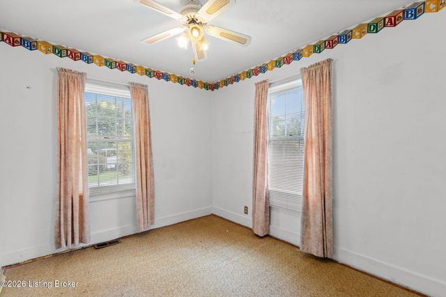 10509 Fairview Ave, Jeffersontown, KY 40299
