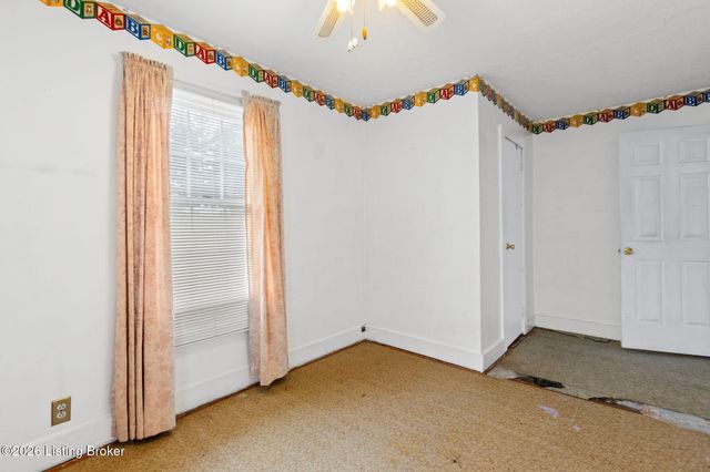 10509 Fairview Ave, Jeffersontown, KY 40299