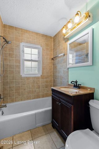 10509 Fairview Ave, Jeffersontown, KY 40299