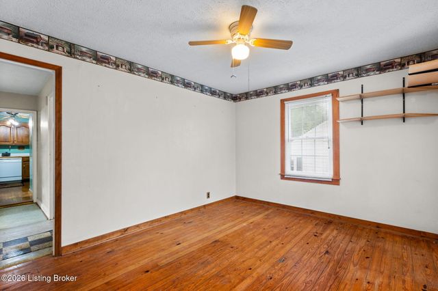 10509 Fairview Ave, Jeffersontown, KY 40299