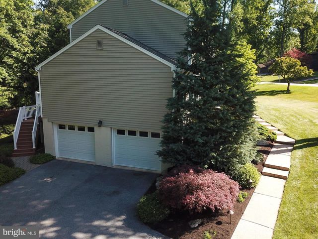 405 BROOKWOOD DR, Downingtown, PA 19335