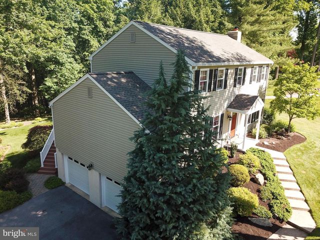 405 BROOKWOOD DR, Downingtown, PA 19335