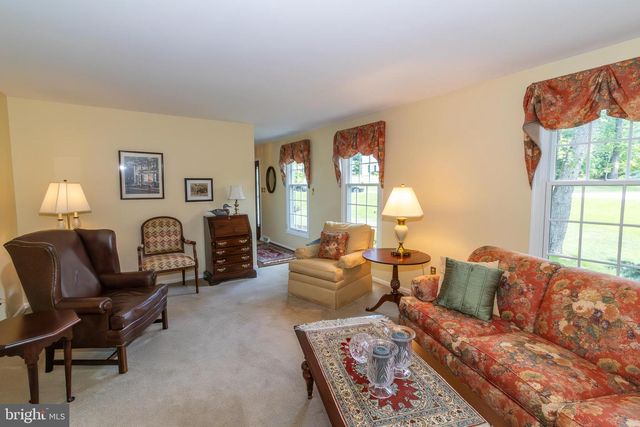405 BROOKWOOD DR, Downingtown, PA 19335