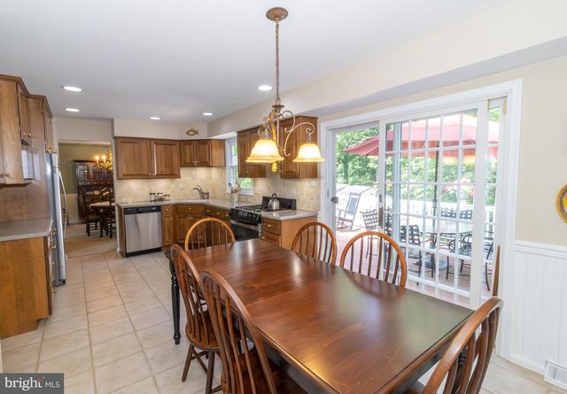 405 BROOKWOOD DR, Downingtown, PA 19335