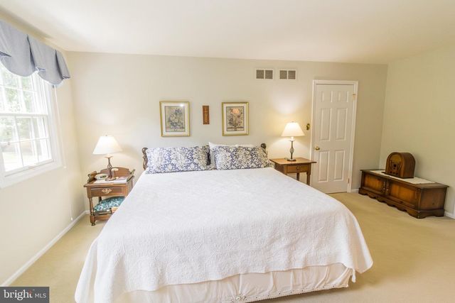 405 BROOKWOOD DR, Downingtown, PA 19335