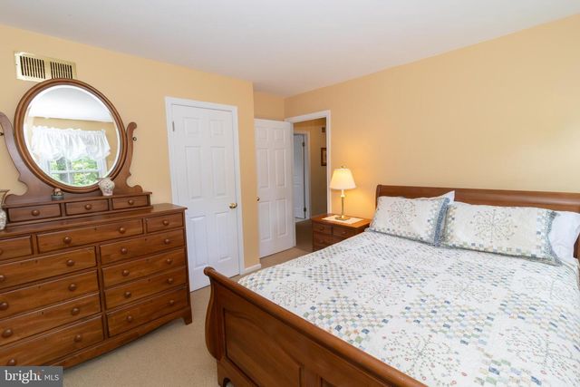 405 BROOKWOOD DR, Downingtown, PA 19335