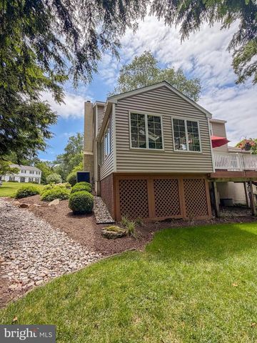 405 BROOKWOOD DR, Downingtown, PA 19335