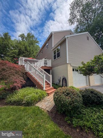 405 BROOKWOOD DR, Downingtown, PA 19335