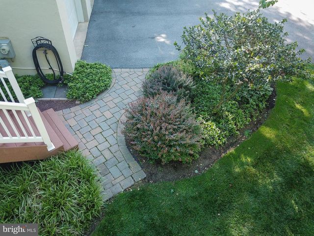 405 BROOKWOOD DR, Downingtown, PA 19335