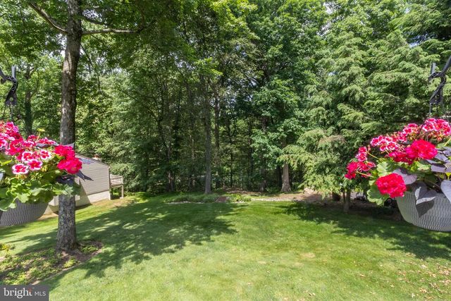 405 BROOKWOOD DR, Downingtown, PA 19335