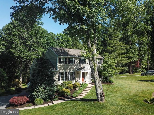 405 BROOKWOOD DR, Downingtown, PA 19335