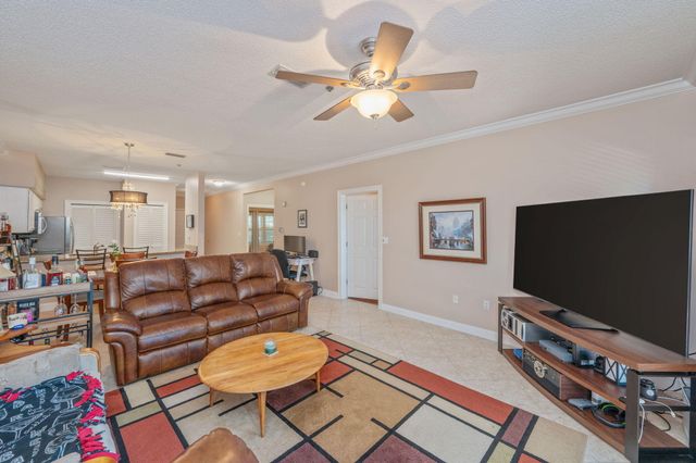 5 Laguna Street, 104, Fort Walton Beach, FL 32548