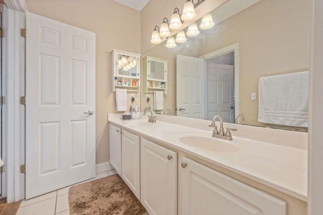 5 Laguna Street, 104, Fort Walton Beach, FL 32548