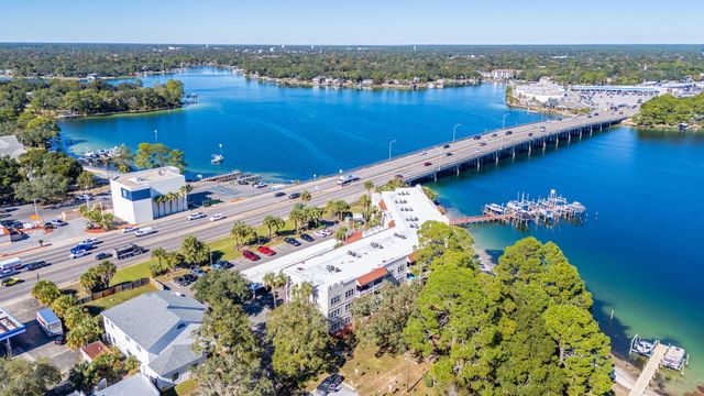 5 Laguna Street, 104, Fort Walton Beach, FL 32548