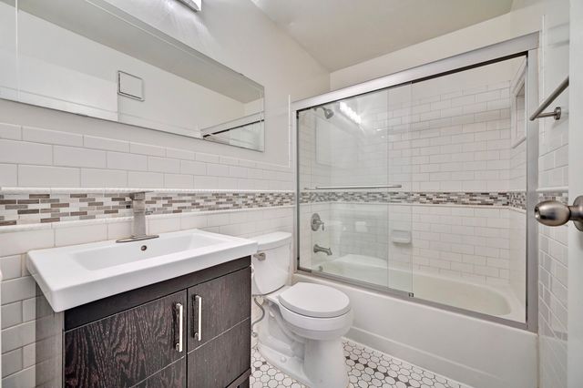 8 Eagle View Lane, Fort Thomas, KY 41075