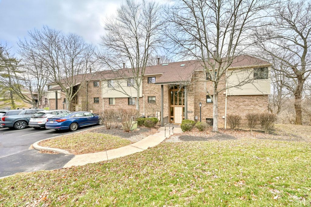 8 Eagle View Lane, Fort Thomas, KY 41075