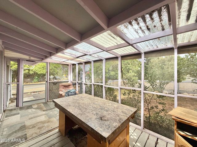 9820 S 9TH Street, Mayer, AZ 86333