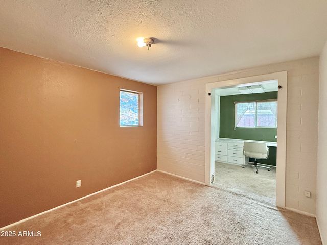 9820 S 9TH Street, Mayer, AZ 86333