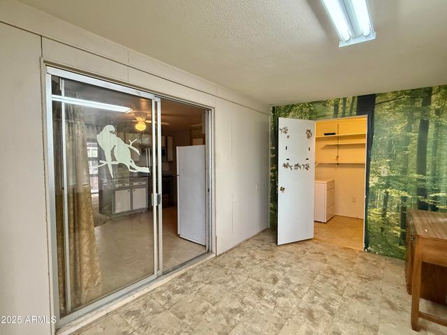 9820 S 9TH Street, Mayer, AZ 86333