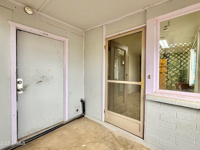 9820 S 9TH Street, Mayer, AZ 86333