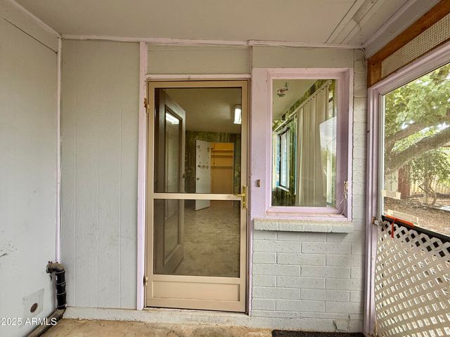 9820 S 9TH Street, Mayer, AZ 86333