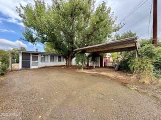 9820 S 9TH Street, Mayer, AZ 86333