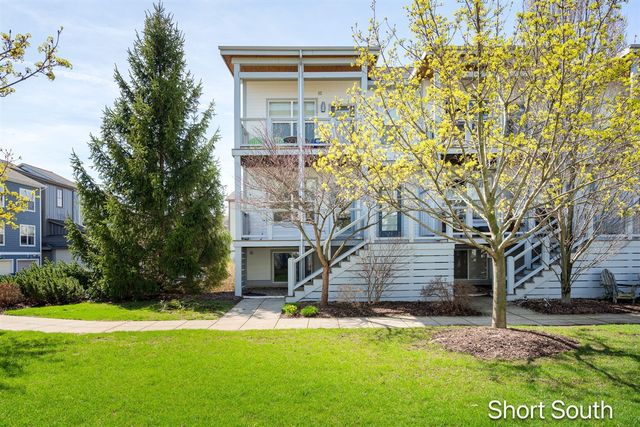 2090 Celadon Drive, Grand Rapids, MI 49525