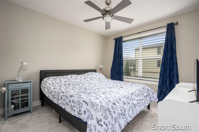 2090 Celadon Drive, Grand Rapids, MI 49525