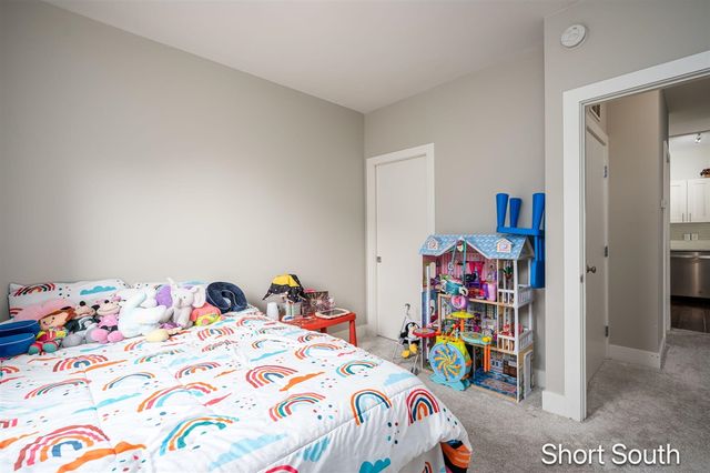 2090 Celadon Drive, Grand Rapids, MI 49525