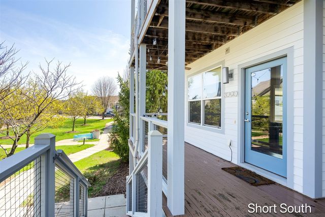 2090 Celadon Drive, Grand Rapids, MI 49525