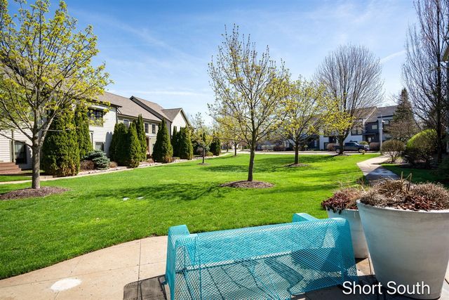 2090 Celadon Drive, Grand Rapids, MI 49525